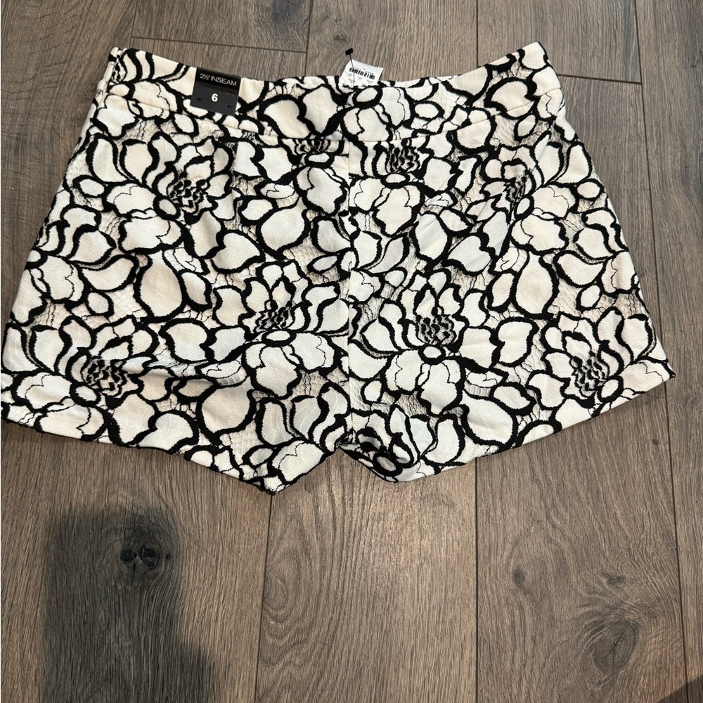 Express Floral Black and White Women Shorts